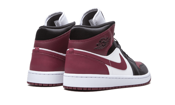 air-jordan-1-mid-se-black-dark-beetroot-ddd5b9-3