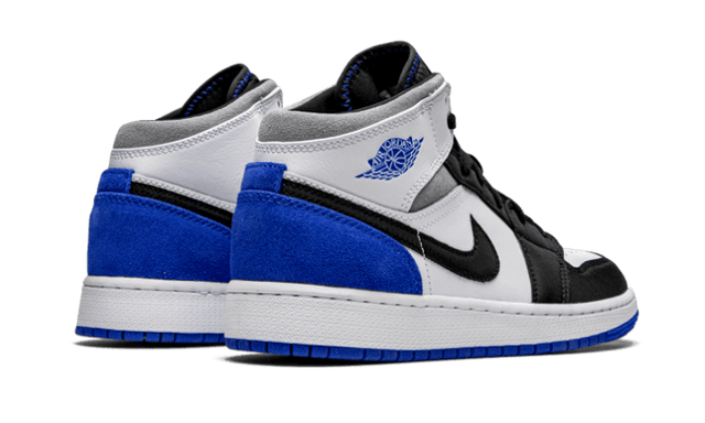 air-jordan-1-mid-se-game-royal-ddd5b9-3