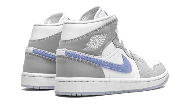 air-jordan-1-mid-wolf-grey-ddd5b9-3