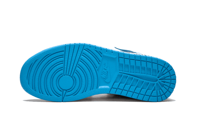 air-jordan-1-retro-high-off-white-university-blue-ddd5b9-3