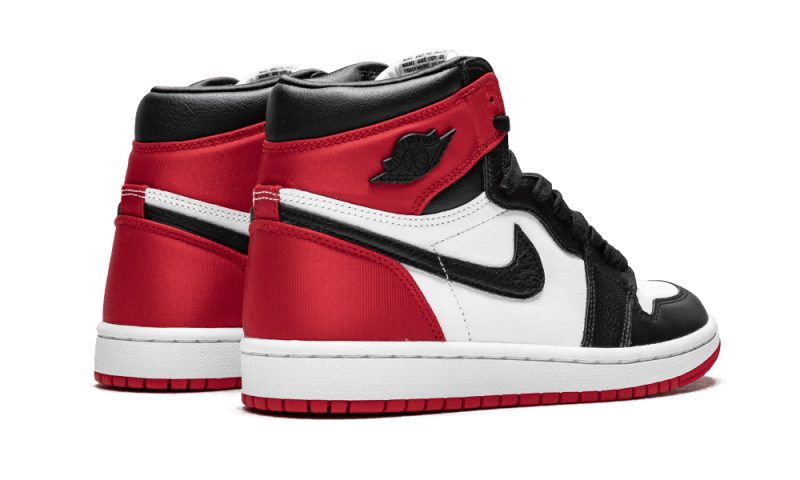 air-jordan-1-retro-high-satin-black-toe-ddd5b9-3