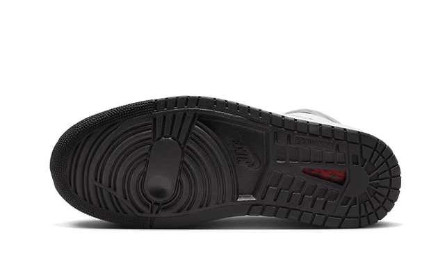 air-jordan-1-zoom-cmft-2-chrome-swoosh-ddd5b9-3