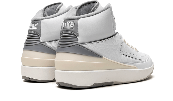 air-jordan-2-cement-grey-ddd5b9-3