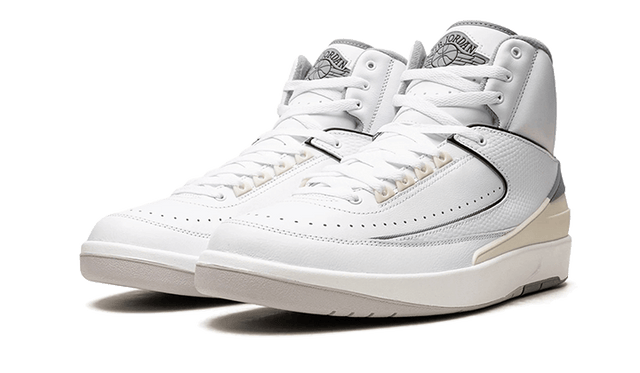 air-jordan-2-cement-grey-ddd5b9-3