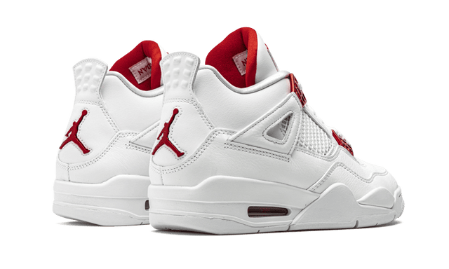 air-jordan-4-retro-metallic-red-ddd5b9-3