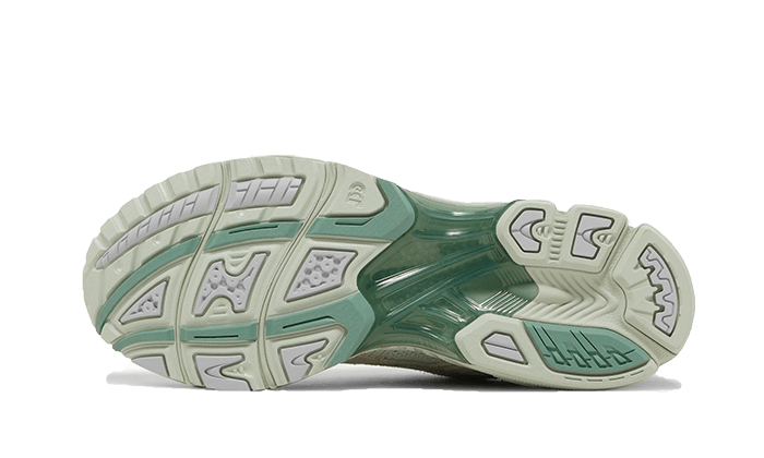 gel-kayano-14-light-sage-ddd5b9-3