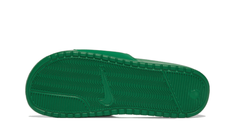 benassi-stussy-pine-green-ddd5b9-3