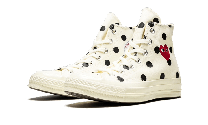 chuck-taylor-all-star-70s-hi-comme-des-garons-play-polka-dot-white-ddd5b9-3