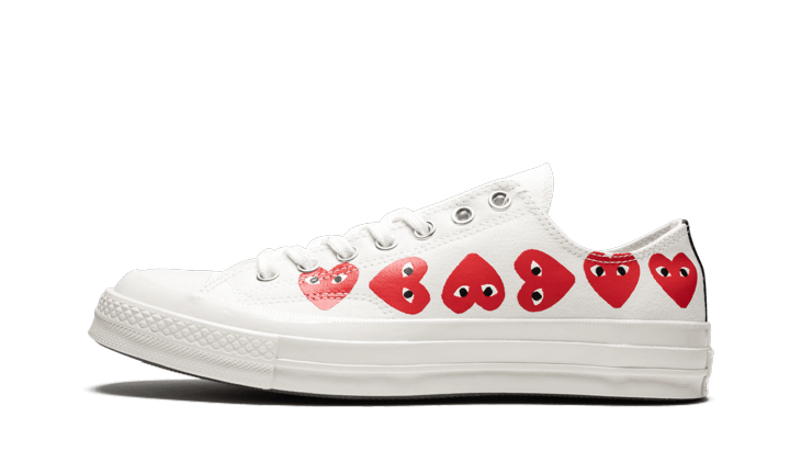 chuck-taylor-all-star-70s-ox-comme-des-garons-play-multi-heart-white-ddd5b9-3