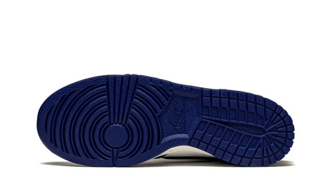 dunk-high-ambush-deep-royal-blue-ddd5b9-3