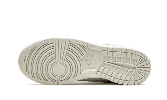 dunk-high-first-use-light-bone-green-noise-ddd5b9-3