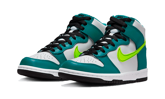 dunk-high-volt-bright-spruce-ddd5b9-3