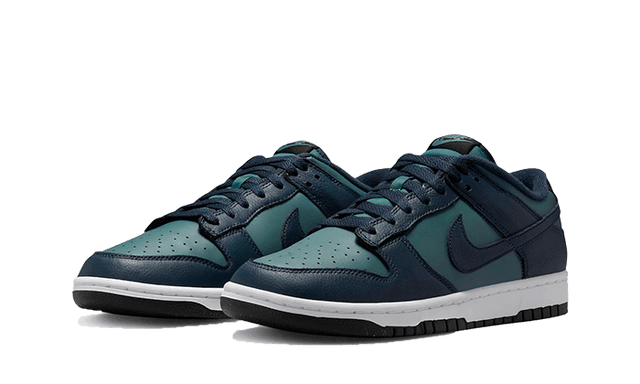 dunk-low-armory-navy-ddd5b9-3