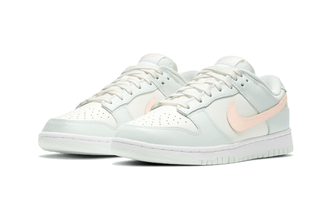 dunk-low-barely-green-ddd5b9-3