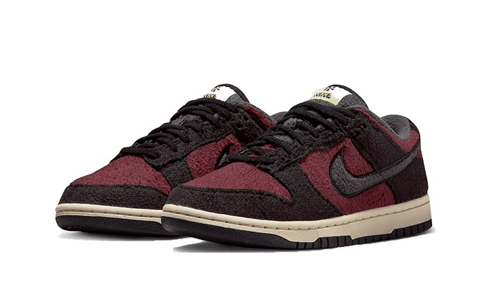 dunk-low-se-fleece-burgundy-crush-ddd5b9-3