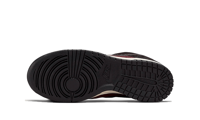 dunk-low-se-fleece-burgundy-crush-ddd5b9-3