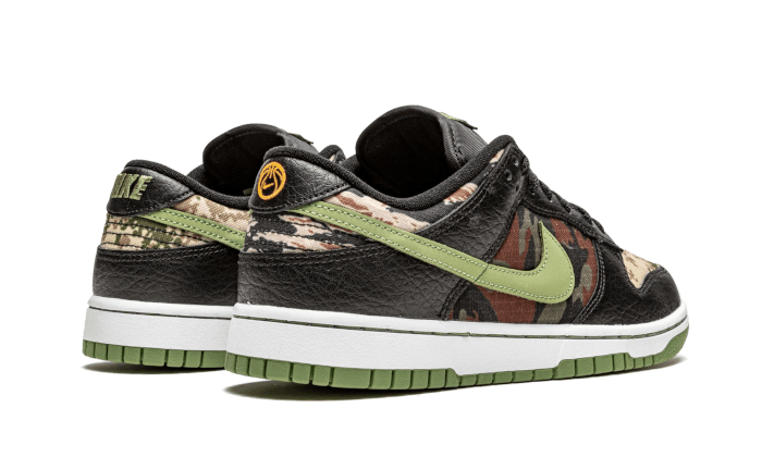 dunk-low-se-black-multi-camo-crazy-camo-ddd5b9-3