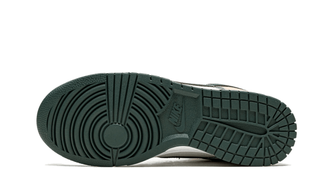 dunk-low-se-sail-multi-camo-ddd5b9-3