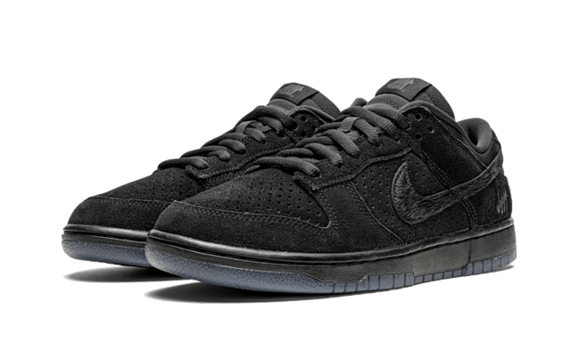 dunk-low-sp-undefeated-5-on-it-black-ddd5b9-3