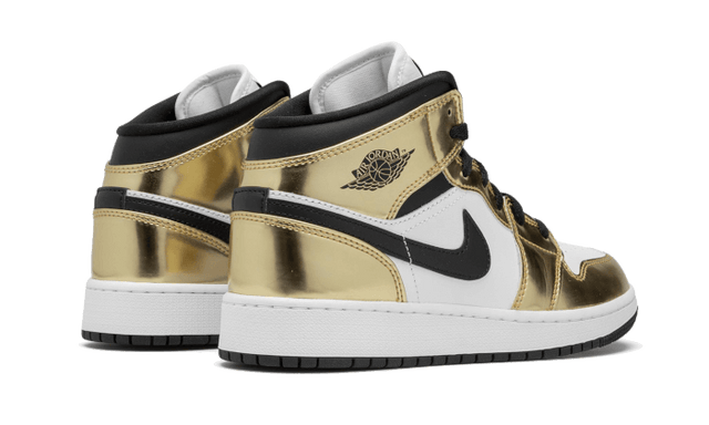air-jordan-1-mid-white-metallic-gold-ddd5b9-3