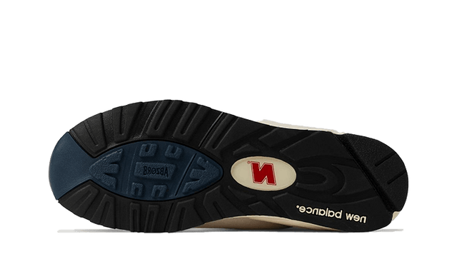 990-v2-made-in-usa-navy-sea-salt-ddd5b9-3