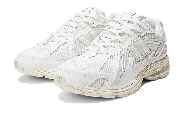 1906d-protection-pack-white-leather-ddd5b9-3