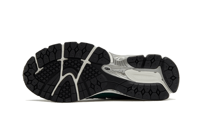 1906r-green-suede-metallic-silver-ddd5b9-3