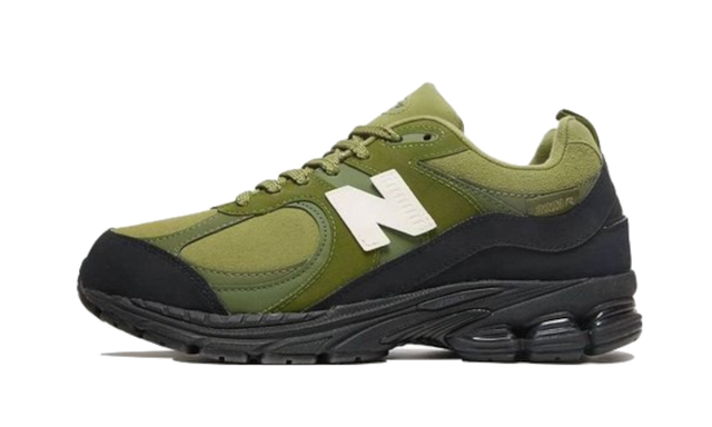 2002r-the-basement-olive-black-ddd5b9-3