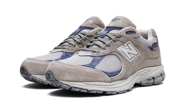 2002r-gore-tex-light-grey-ddd5b9-3