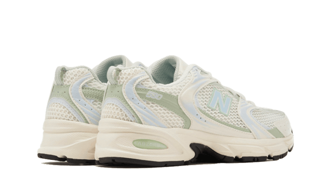 530-sea-salt-green-ddd5b9-3