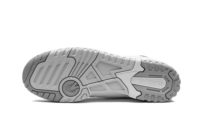 550-white-concrete-black-ddd5b9-3