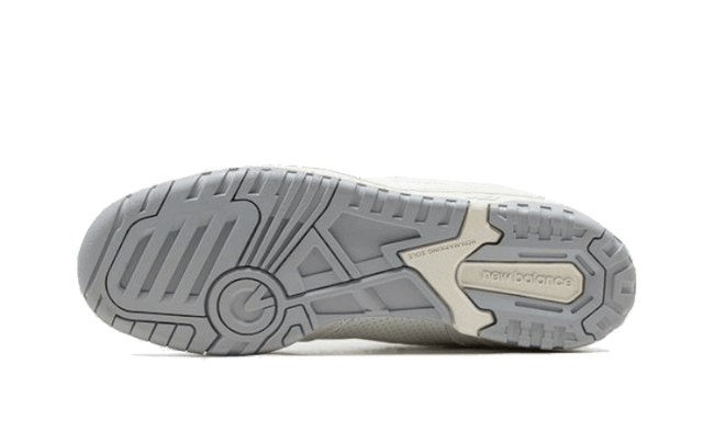 550-white-timberwolf-ddd5b9-3