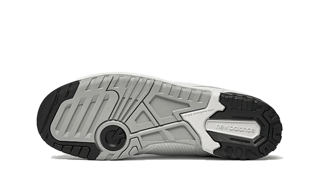 650-white-black-ddd5b9-3