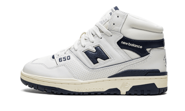 650r-aim-leon-dore-white-navy-ddd5b9-3