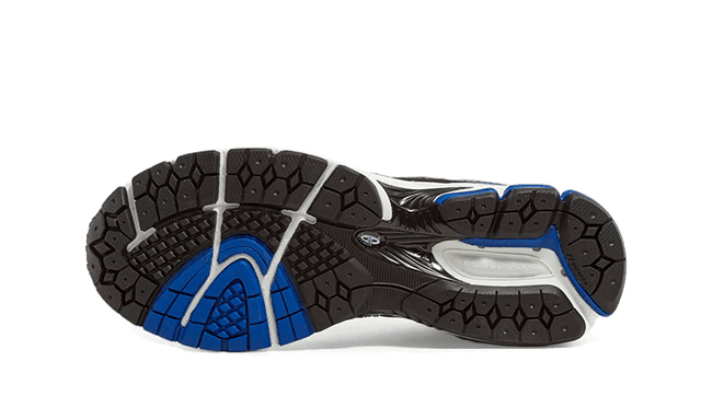 860-v2-og-white-silver-ddd5b9-3