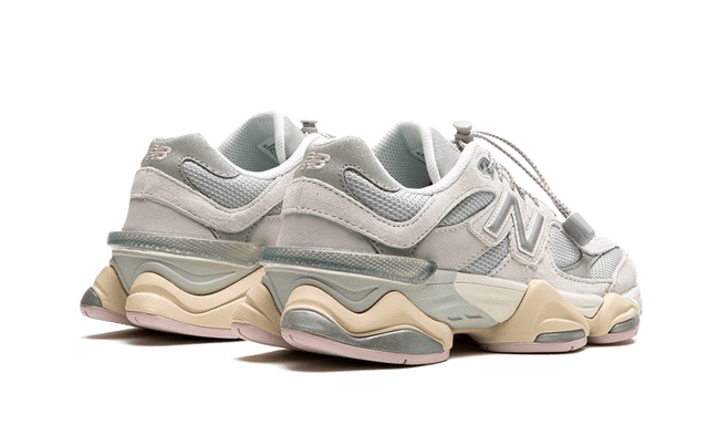 9060-grey-matter-ddd5b9-3