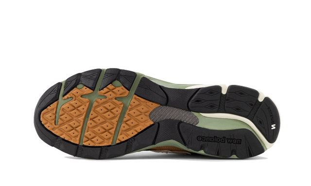 990-v3-made-in-usa-brown-olive-ddd5b9-3