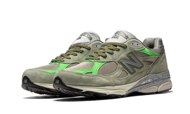 990-v3-patta-keep-your-family-close-ddd5b9-3