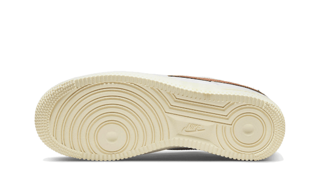 air-force-1-low-07-lx-coconut-ddd5b9-3