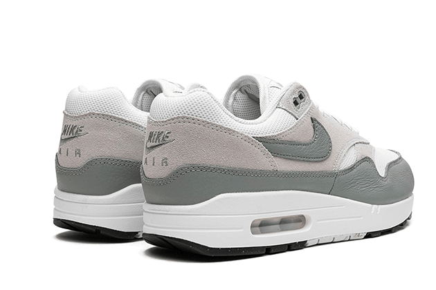 air-max-1-white-mica-green-ddd5b9-3