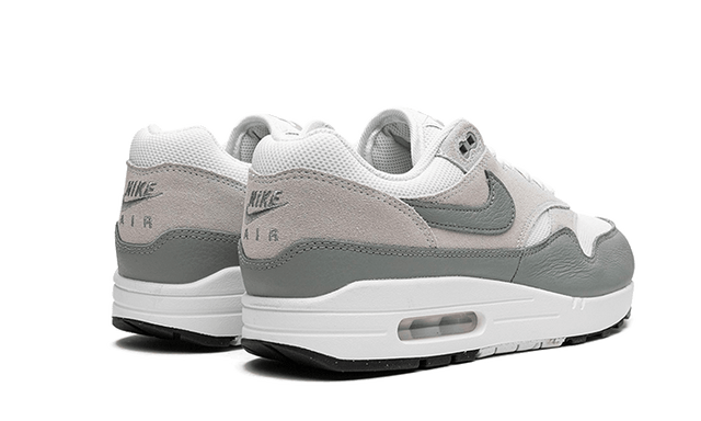 air-max-1-white-mica-green-ddd5b9-3