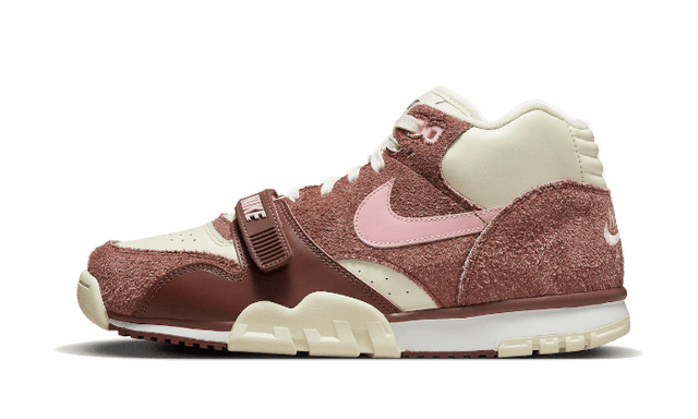 air-trainer-1-valentines-day-ddd5b9-3