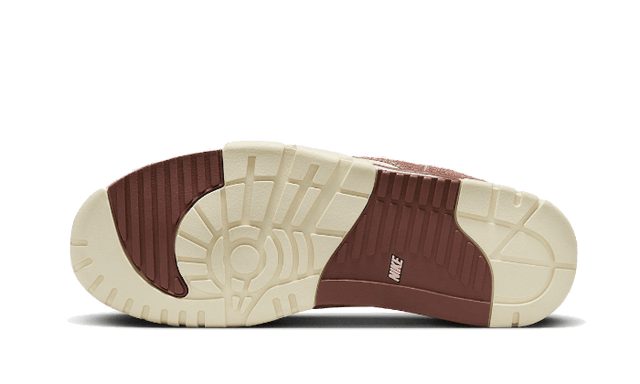 air-trainer-1-valentines-day-ddd5b9-3