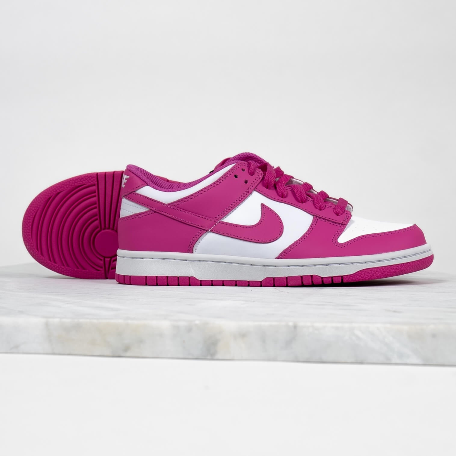 dunk-low-active-fuchsia-ddd5b9-3