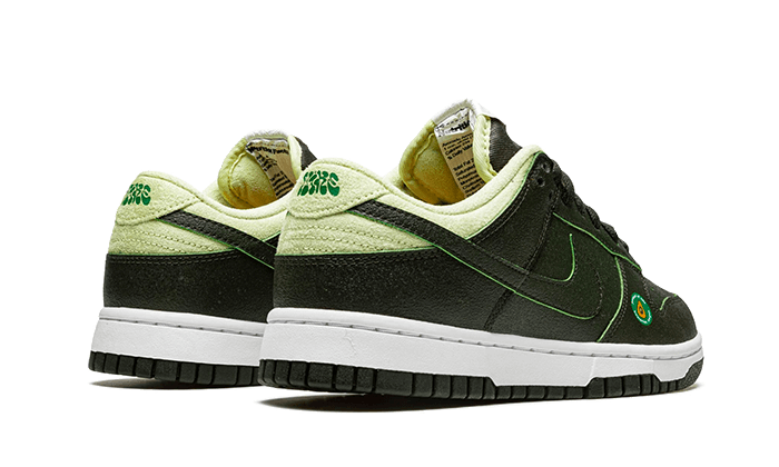 dunk-low-avocado-ddd5b9-3