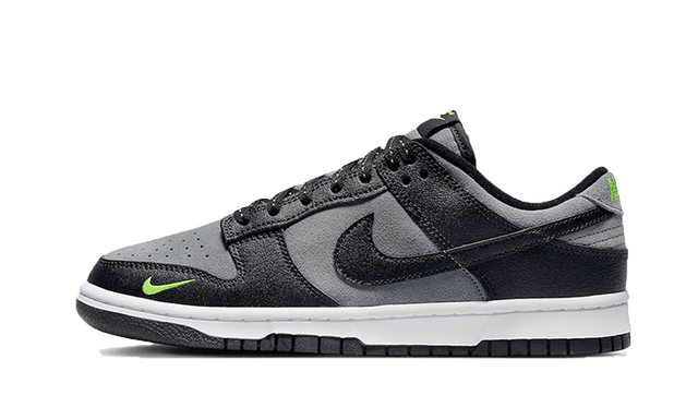 dunk-low-black-grey-green-strike-ddd5b9-3