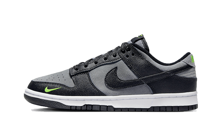 dunk-low-black-grey-green-strike-ddd5b9-3