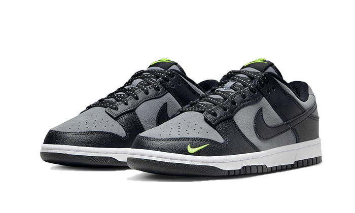 dunk-low-black-grey-green-strike-ddd5b9-3