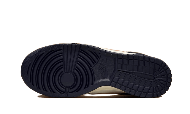 dunk-low-from-nike-to-you-navy-vanilla-ddd5b9-3