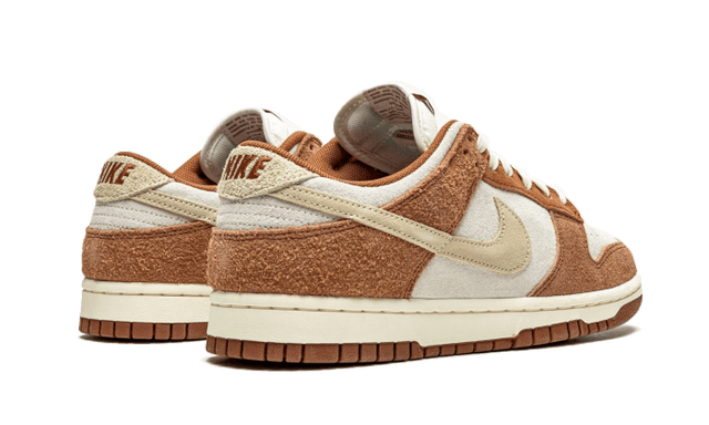 dunk-low-medium-curry-ddd5b9-3